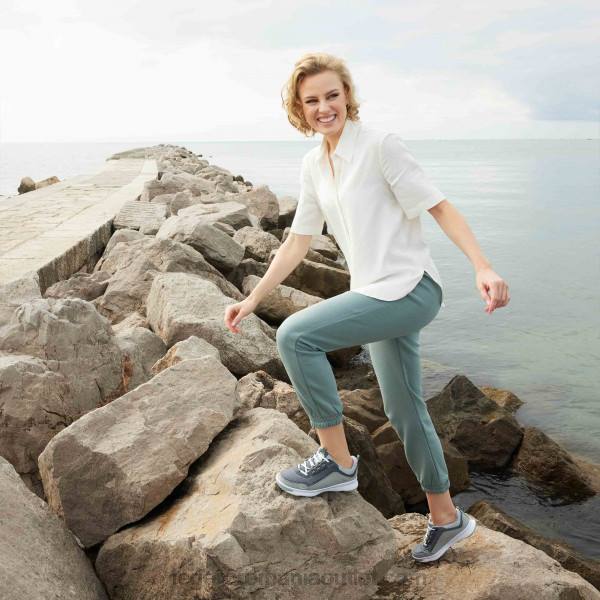 femei gata fumo 882B109 Legero