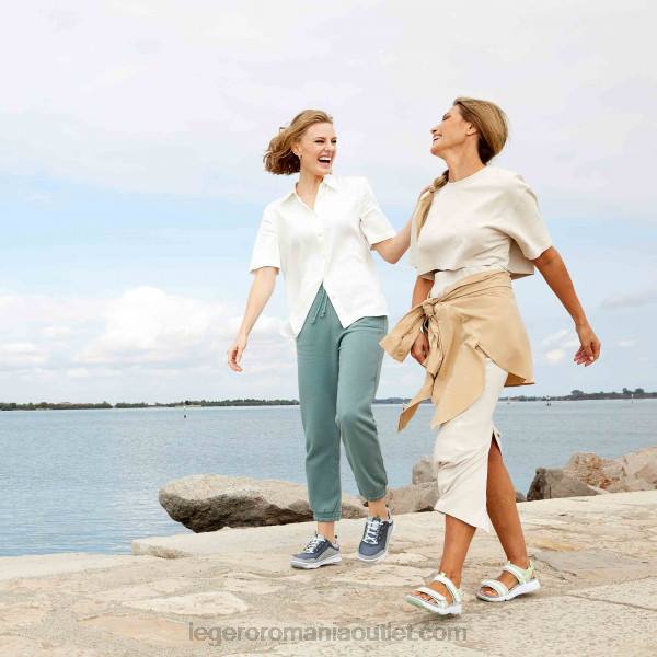 femei gata fumo 882B109 Legero